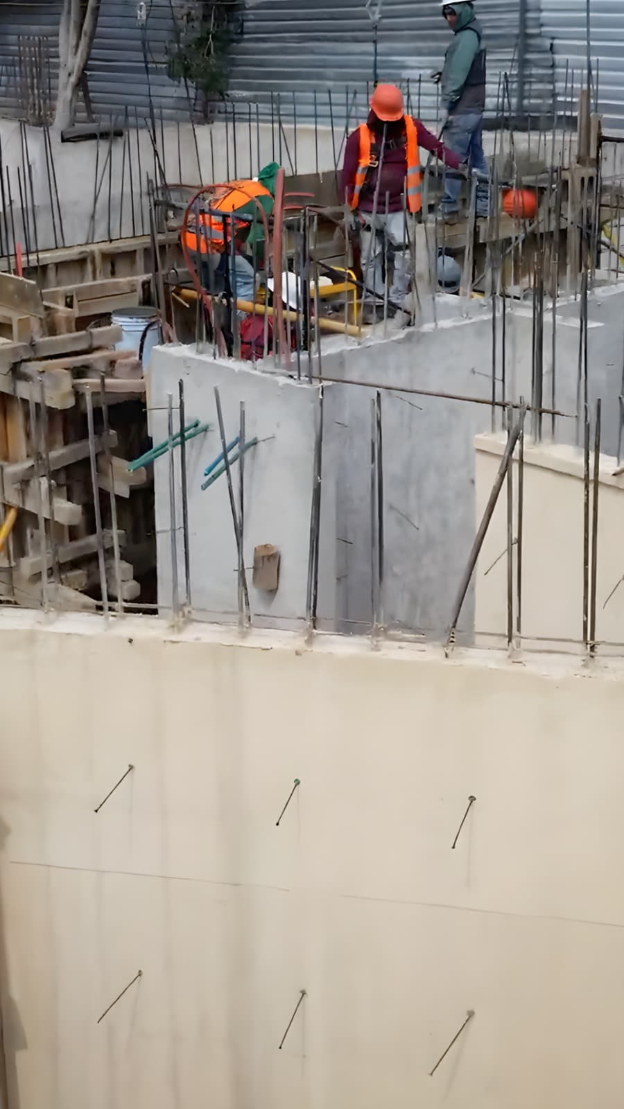 Apuntalamiento seguro: puntales y silletas para obras en la Zona Metropolitana